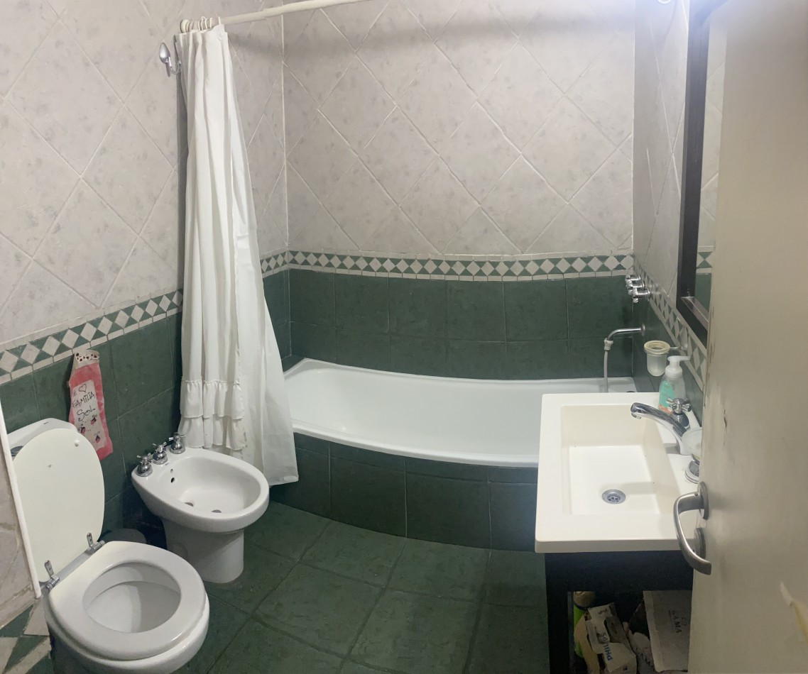 VENTA PH PLANTA BAJA EN RAMOS MEJIA