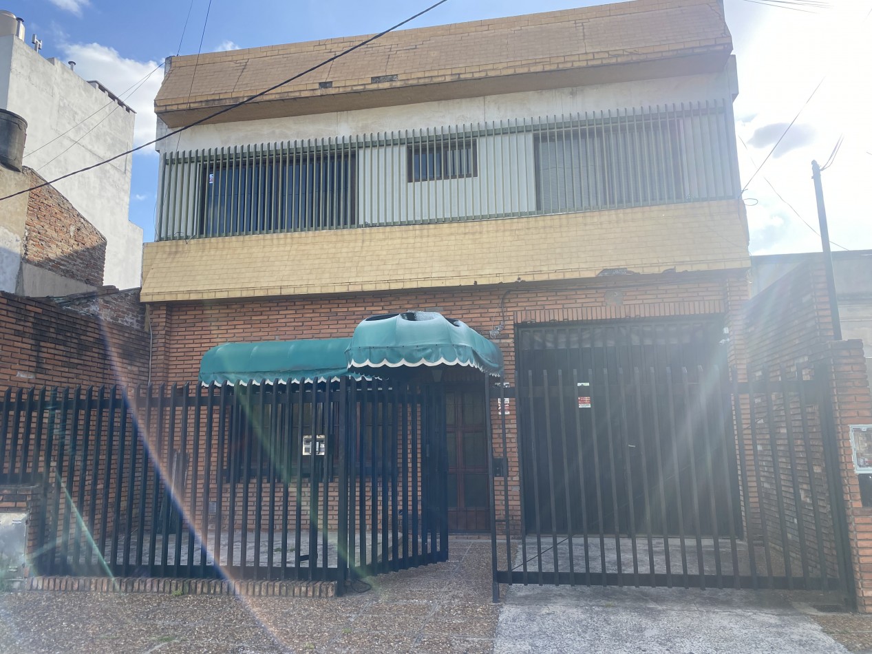 ALQUILER GALPON 550 MTS2 EN LOMAS DEL MIRADOR