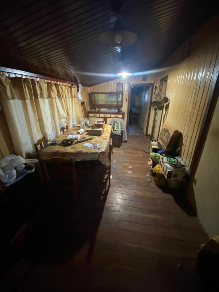 Venta Casa a demoler o refaccionar! Lomas Del Mirador
