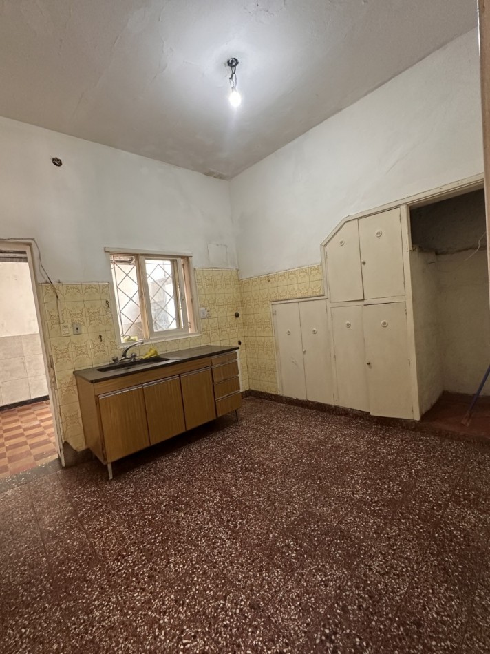 VENTA PH 3 AMB. AL FRENTE (ESCUCHA OFERTAS)