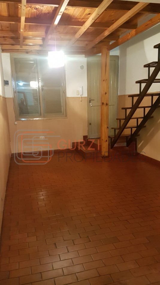 ALQUILER DPTO 2 AMB. CON ENTREPISO Y LAVADERO