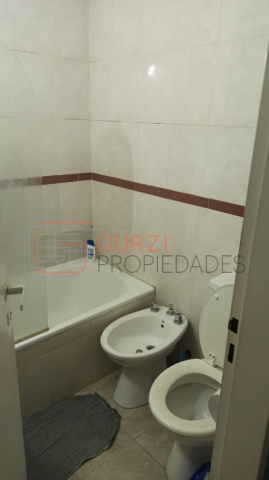 VENTA DPTO 2 AMB Y 1/2 AL FRENTE CON BALCON
