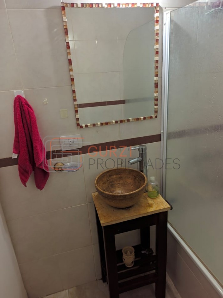 VENTA DPTO 2 AMB Y 1/2 AL FRENTE CON BALCON