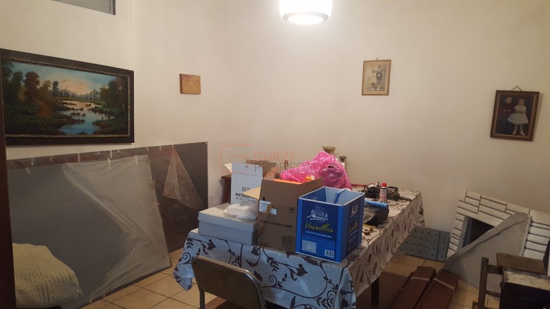VENTA EN ESQUINA IDEAL INVERSOR