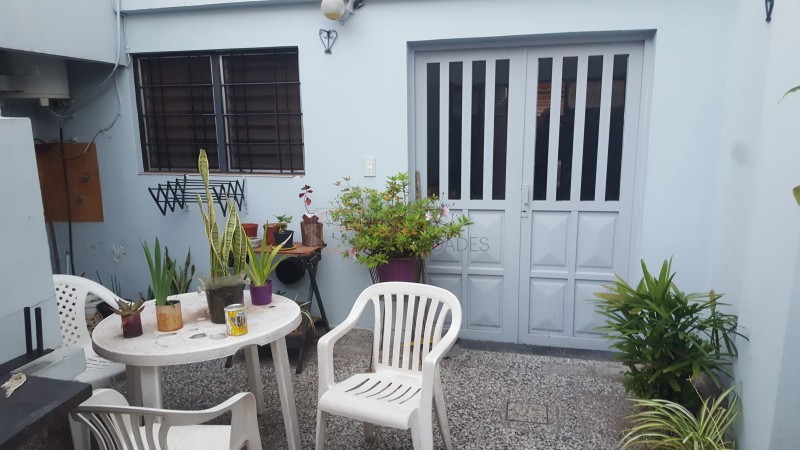 VENTA EN ESQUINA IDEAL INVERSOR