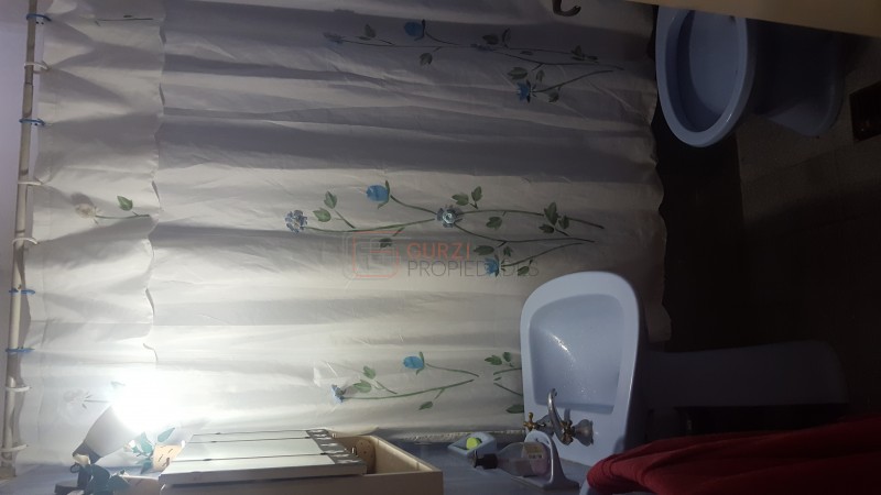 VENTA EN ESQUINA IDEAL INVERSOR