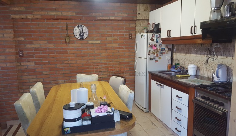 VENTA EN ESQUINA IDEAL INVERSOR
