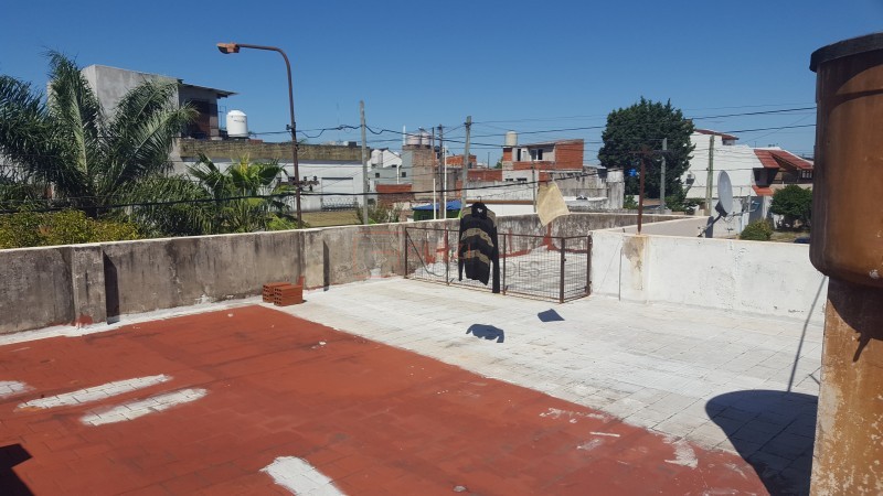 Casa Lote en Esquina (Ideal Constructor)