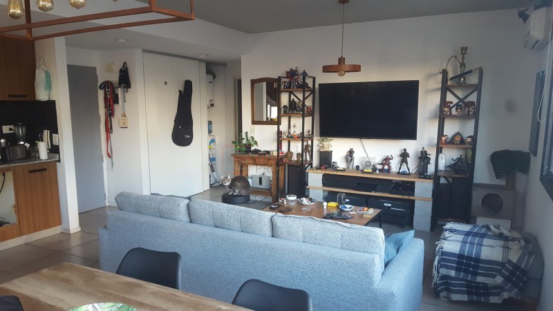 VENTA DPTO. 2 AMB. C/COCHERA / CASTELAR - EXCELENTE ZONA!!