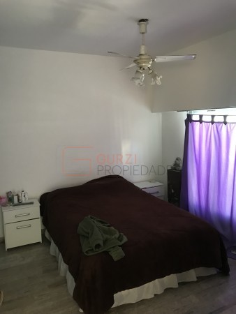 IDEAL CONSTRUCTOR - 2 CASAS SOBRE IMPORTANTE AVENIDA!!