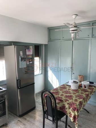 IDEAL CONSTRUCTOR - 2 CASAS SOBRE IMPORTANTE AVENIDA!!