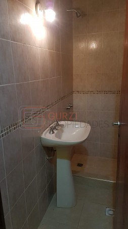 VENTA DPTO 2 AMB. CON TERRAZA PROPIA / VILLA LUZURIAGA (MUY BUENA ZONA)