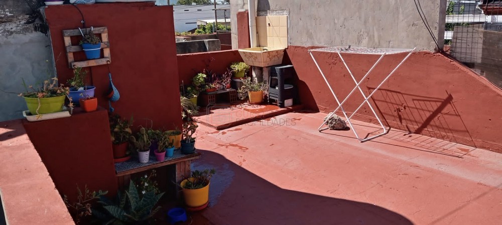 VENTA DPTO 2 AMB. CON TERRAZA PROPIA / VILLA LUZURIAGA (MUY BUENA ZONA)