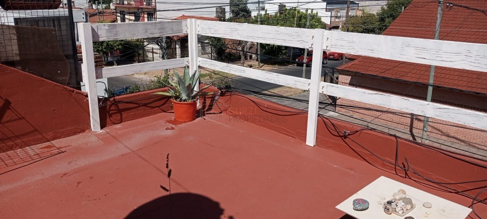 VENTA DPTO 2 AMB. CON TERRAZA PROPIA / VILLA LUZURIAGA (MUY BUENA ZONA)