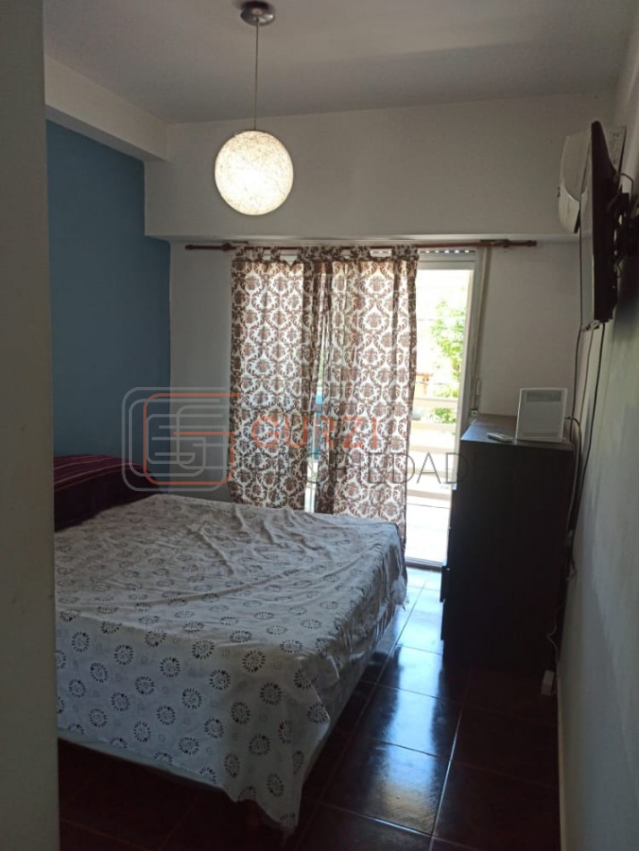 VENTA DPTO 2 AMB Y 1/2 AL FRENTE CON BALCON